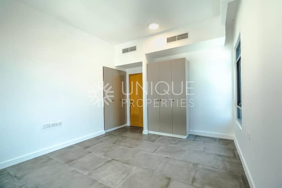 Fully Renovated 3BR | Al Nakheel 1 – The Greens - Image 11