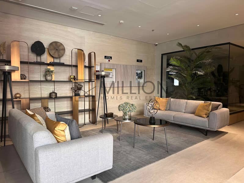 Modern Interiors | Pool View | Fully Furnished 3BR - Image 20