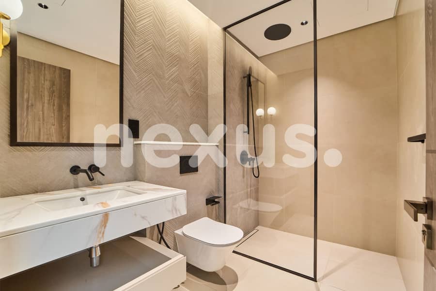 Corner Unit | Pool View | Park View - Image 12