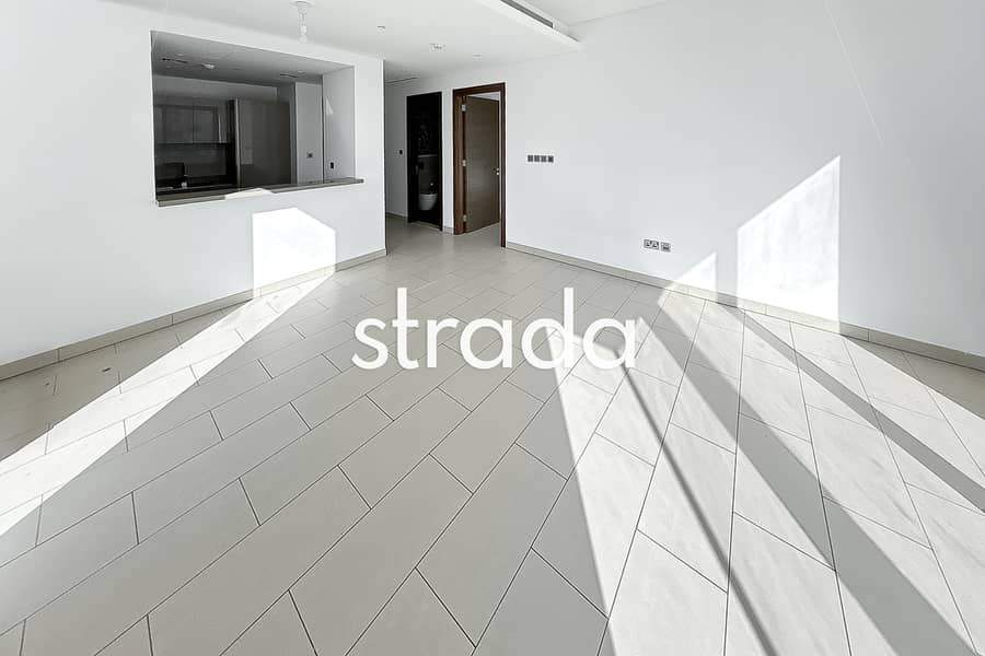 Exclusive | Vacant | Corner layout