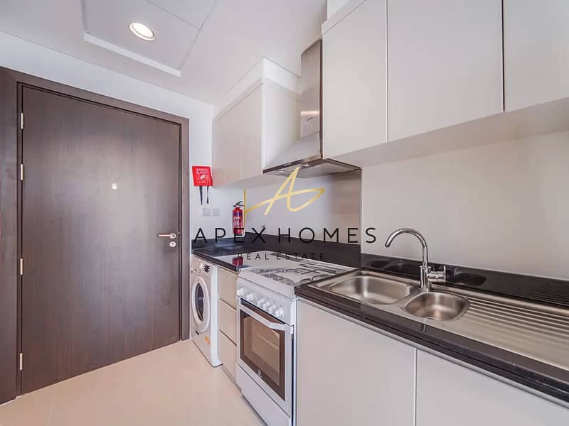 High ROI | Vacant and Fully Furnished - Image 6