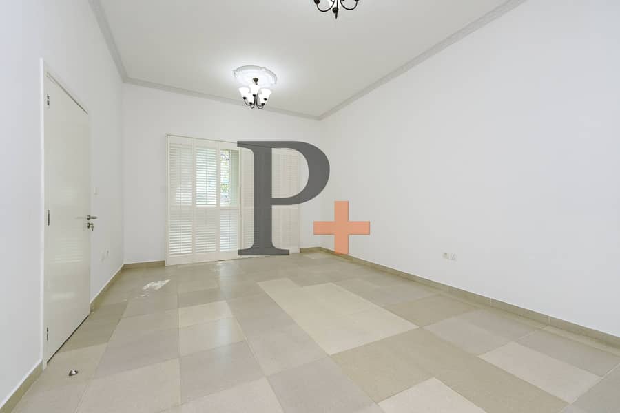 Spacious 5BR+Maids Vacant villa - Image 14