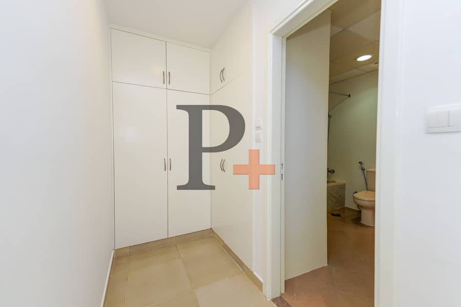 Spacious 5BR+Maids Vacant villa - Image 18