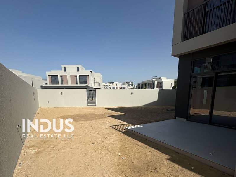 Proper Corner Plot | AMC Contract + Garage Door - Image 20