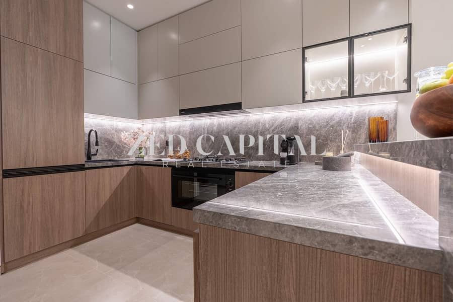 Top Floor | Resale | Park and Burj Khalifa Views - Image 9