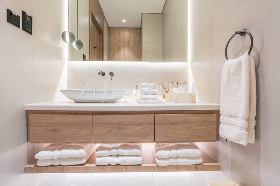 Top Floor | Resale | Park and Burj Khalifa Views - Image 14