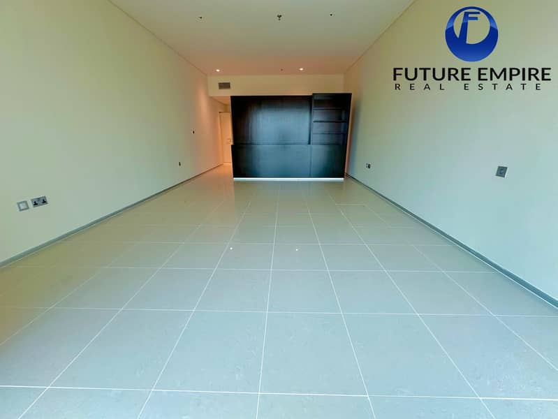 Chiller Free | Luxurious 3BHK | SZR View | Book Now - Image 10