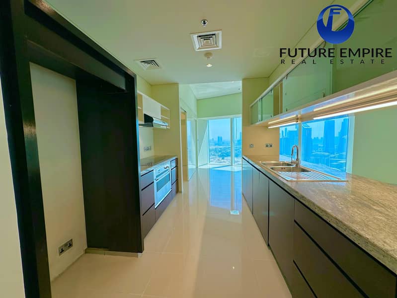 Chiller Free | Luxurious 3BHK | SZR View | Book Now - Image 12