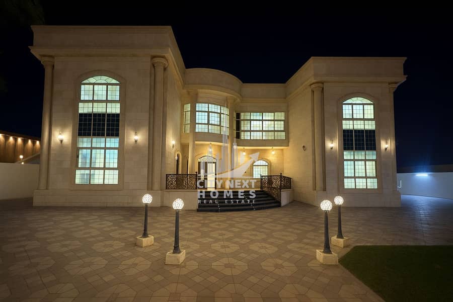 8 Bedrooms / Huge Majlis / Hall / Maid / Driver