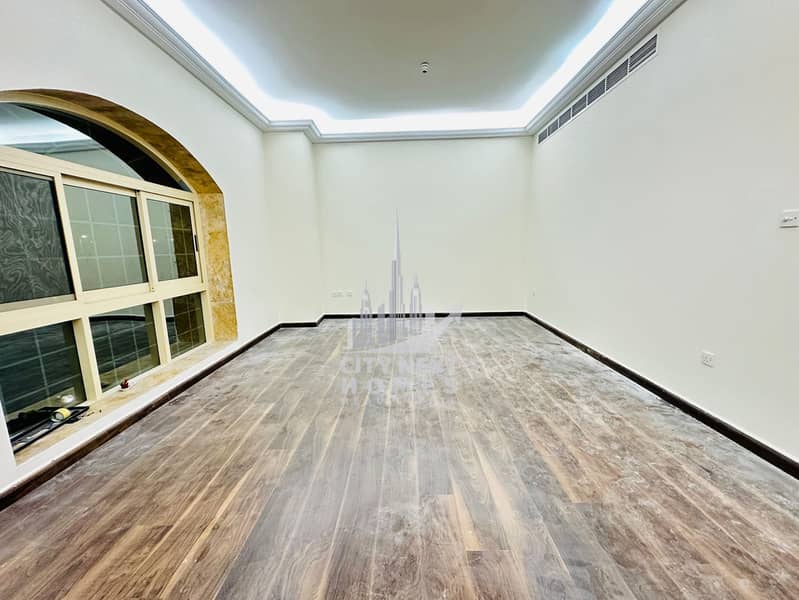 8 Bedrooms / Huge Majlis / Hall / Maid / Driver - Image 14