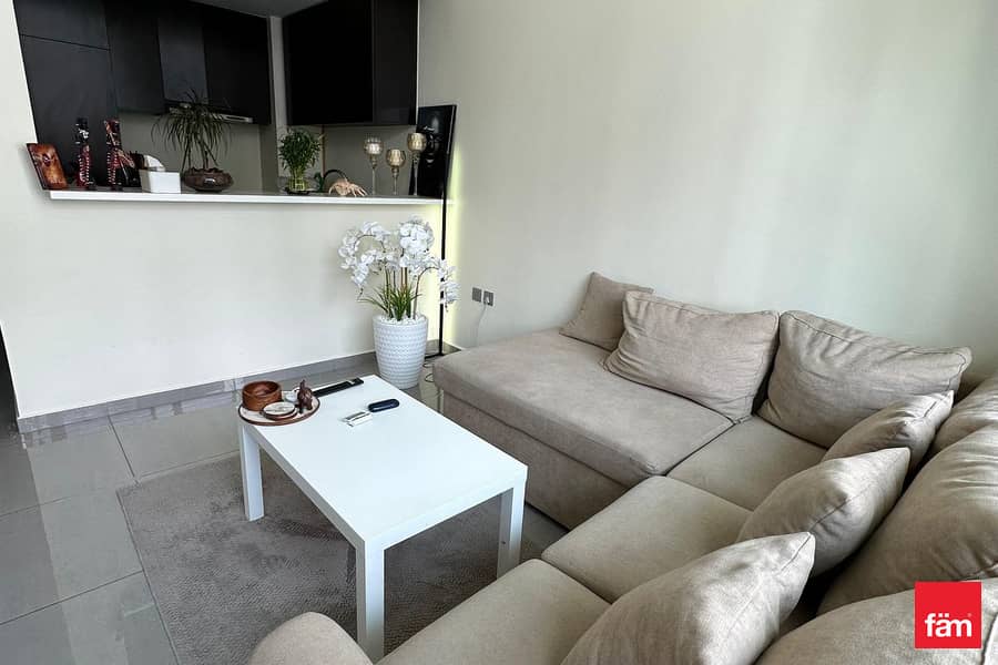 Community View | Merano Tower | 1br Apartment