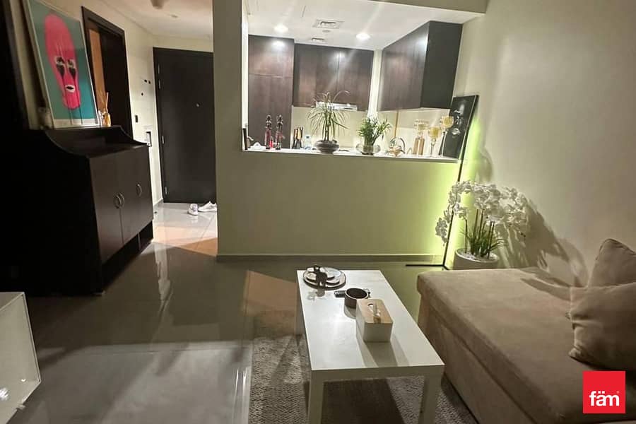 Community View | Merano Tower | 1br Apartment