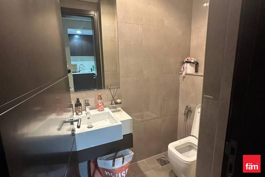 Community View | Merano Tower | 1br Apartment - Image 11