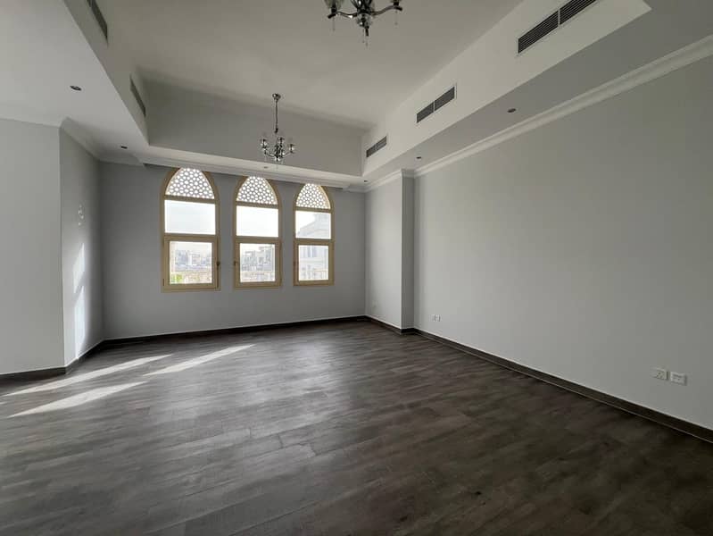 4-BR VILLA | PVT POOL | MAJLIS |GARDEN - Image 9