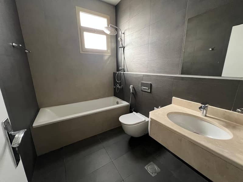 4-BR VILLA | PVT POOL | MAJLIS |GARDEN - Image 13