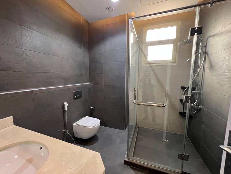 4-BR VILLA | PVT POOL | MAJLIS |GARDEN - Image 17