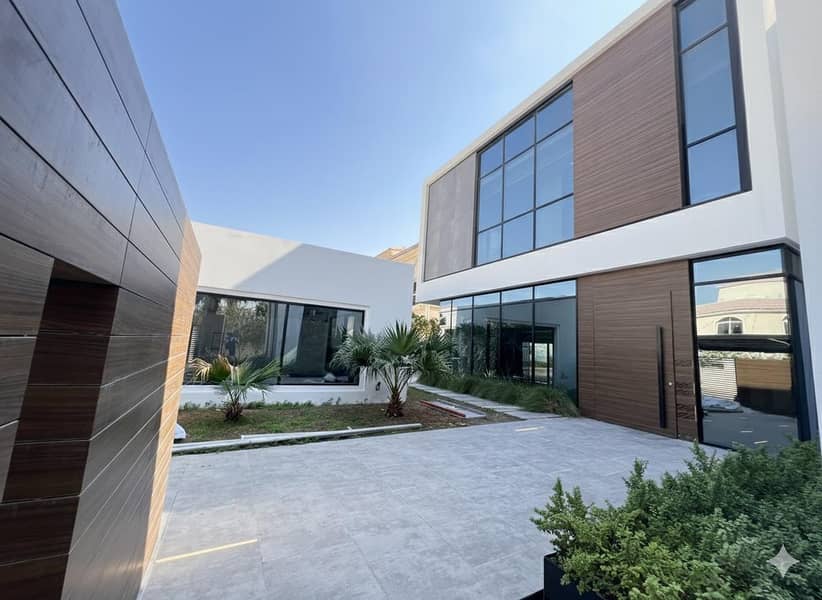 Modern| 5-BR Plus Maid| PooL| Prime Location