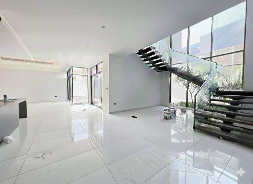 Modern| 5-BR Plus Maid| PooL| Prime Location - Image 7