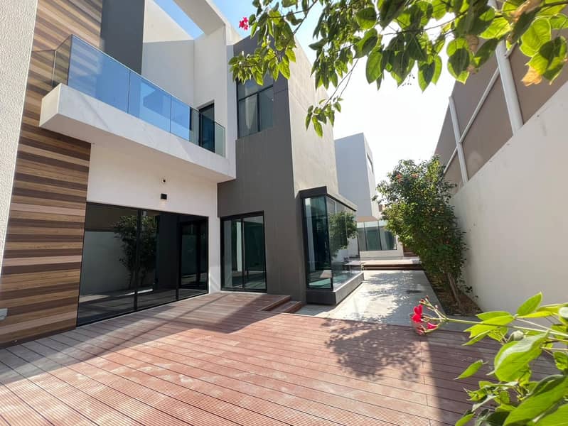 Modern| 5-BR Plus Maid| PooL| Prime Location - Image 20