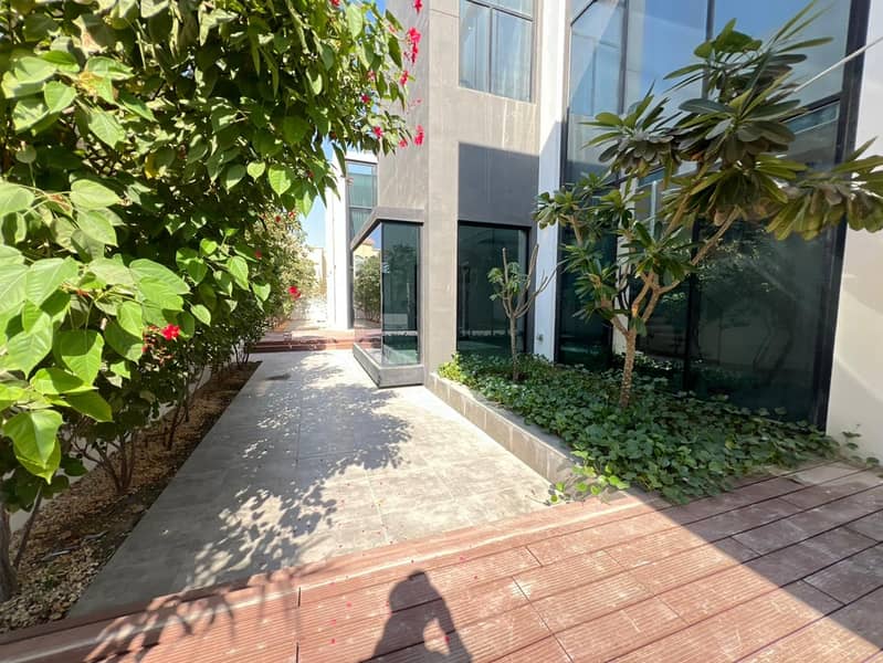 Modern| 5-BR Plus Maid| PooL| Prime Location - Image 21