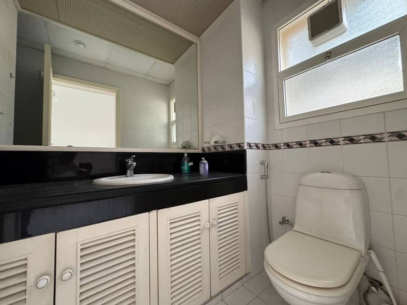 5-BR VILLA FOR RENT | PRIME LOCATION | AL MANARA - Image 28