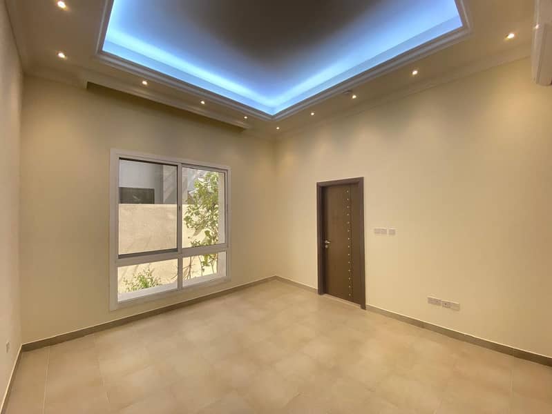 Spacious 5 BR Villa in Al Barsha South 2 - Image 7