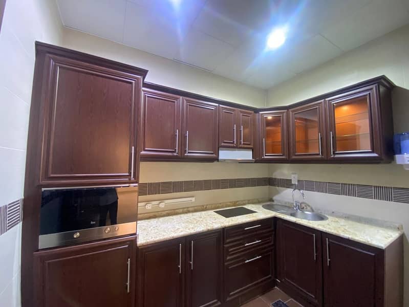Spacious 5 BR Villa in Al Barsha South 2 - Image 21