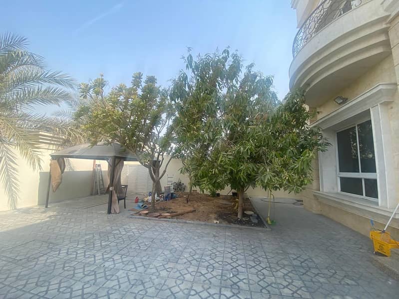 Spacious 5 BR Villa in Al Barsha South 2 - Image 24