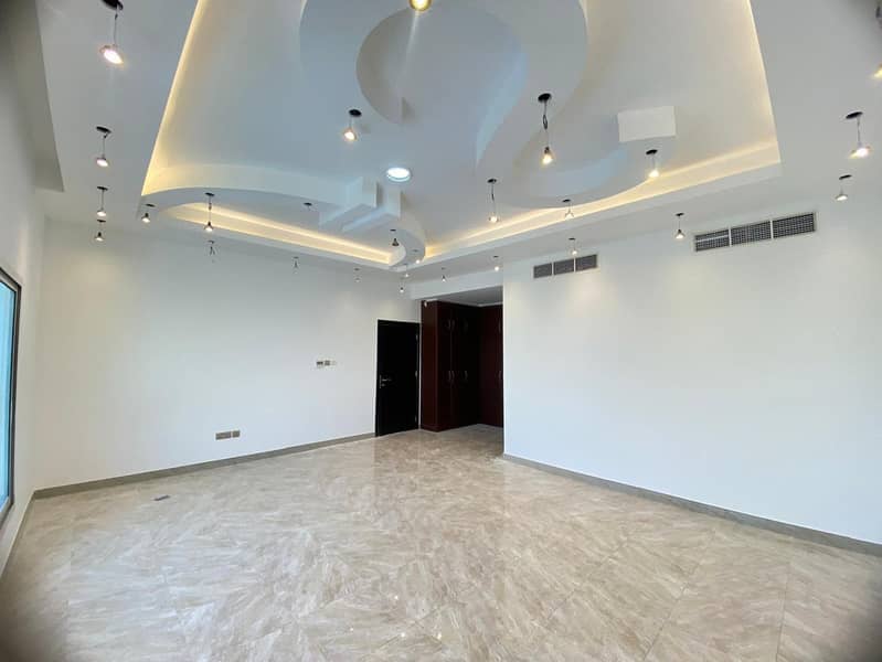 Spacious 5-BR Villa | Pool | Maids |Garden - Image 16