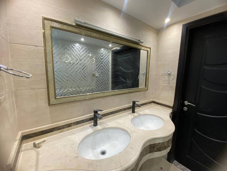 Spacious 5-BR Villa | Pool | Maids |Garden - Image 18