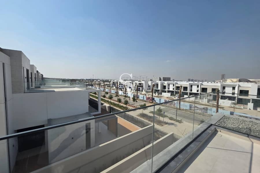 Standalone 4BR Villa-Brand New-Elie Saab Finish