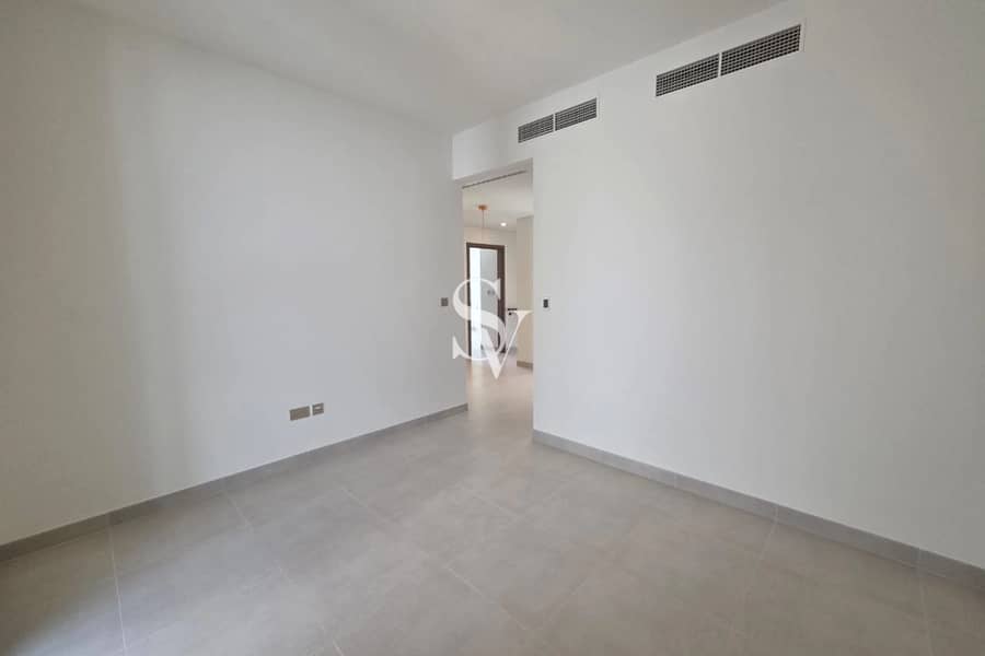 Standalone 4BR Villa-Brand New-Elie Saab Finish