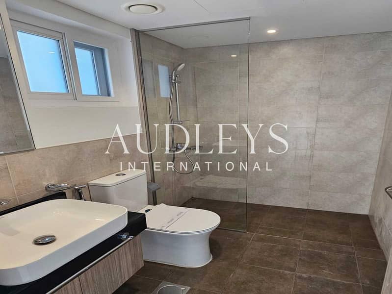 3BR Townhouse | Private Garden | Brand New - Image 10