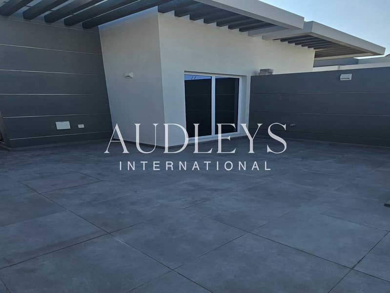 3BR Townhouse | Private Garden | Brand New - Image 18