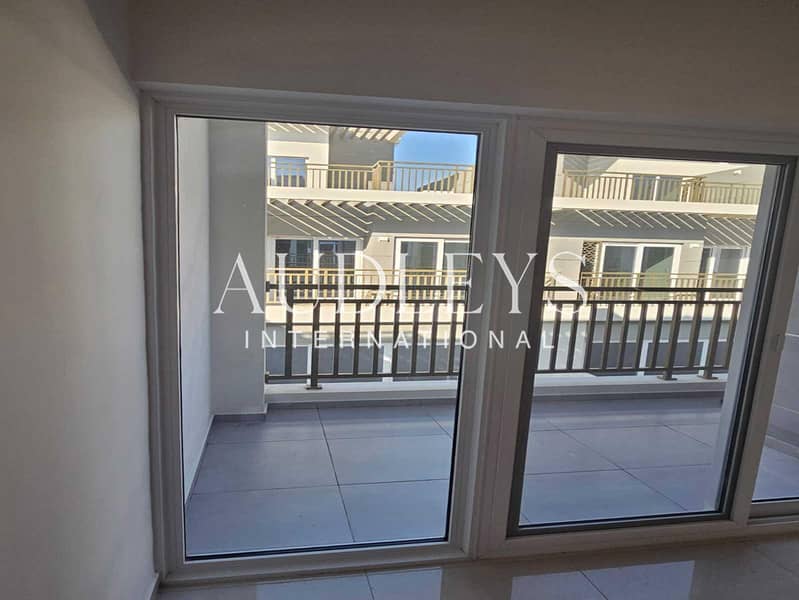 3BR Townhouse | Private Garden | Brand New - Image 20