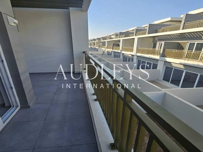 3BR Townhouse | Private Garden | Brand New - Image 26