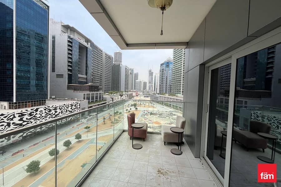 Vacant | Bright Unit | Fully furnished - Image 6