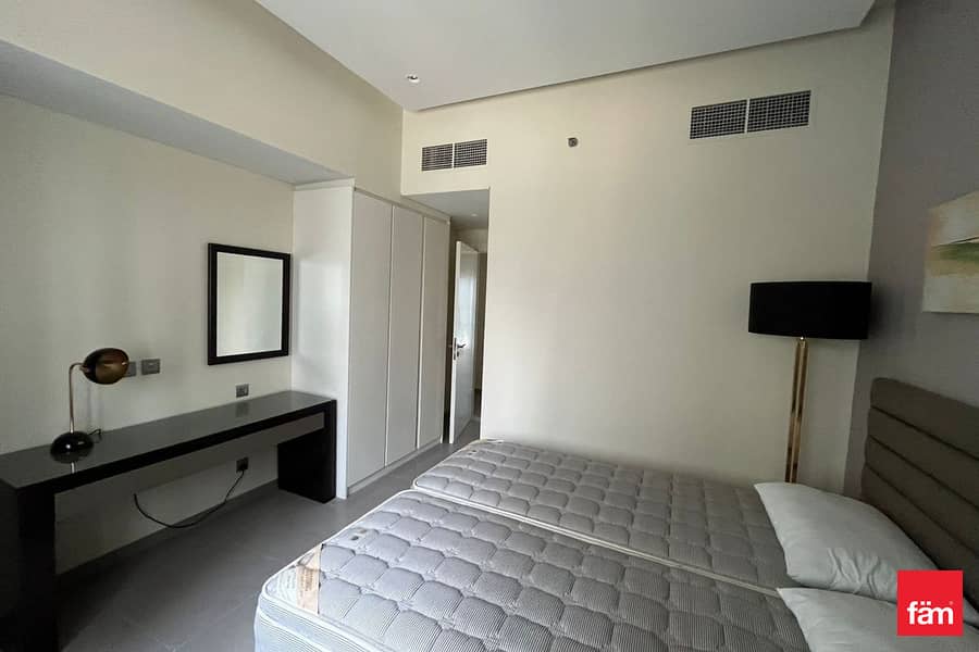 Vacant | Bright Unit | Fully furnished - Image 12