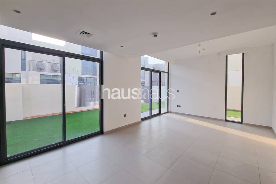 Available Now | Landscaped | Close to Pool - Image 7