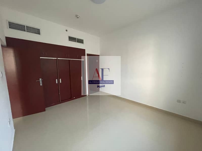 Elegant 1 BR | Fully Renovated | Prime Location - Image 6