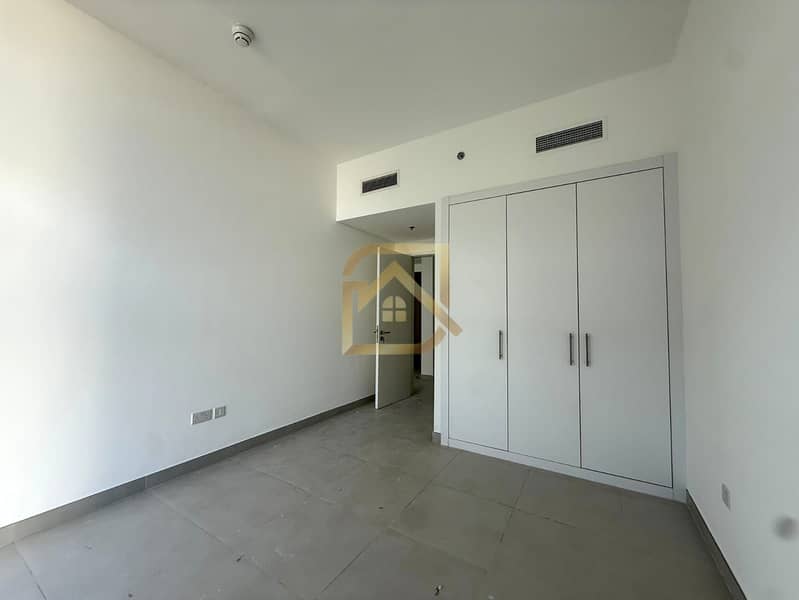 Stylish Residence | Peaceful Community | 4 chqs