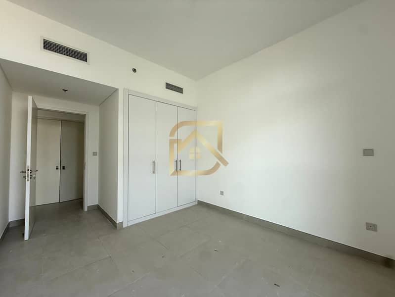 Stylish Residence | Peaceful Community | 4 chqs