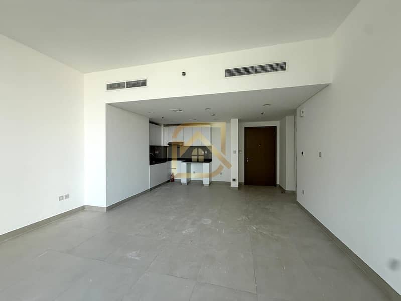 Stylish Residence | Peaceful Community | 4 chqs - Image 13