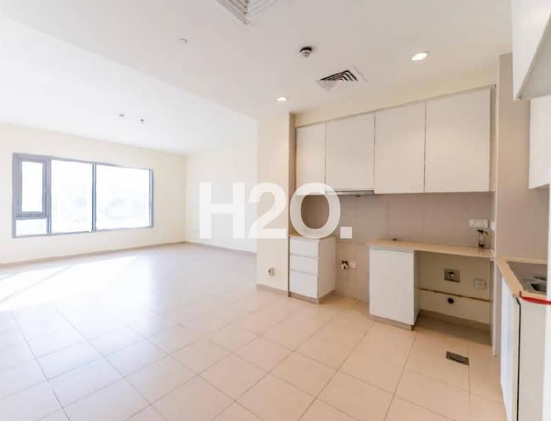 SINGLE ROW | GREENERY COMMUNITY | FRONT TERRACE