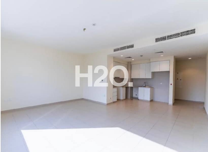 SINGLE ROW | GREENERY COMMUNITY | FRONT TERRACE