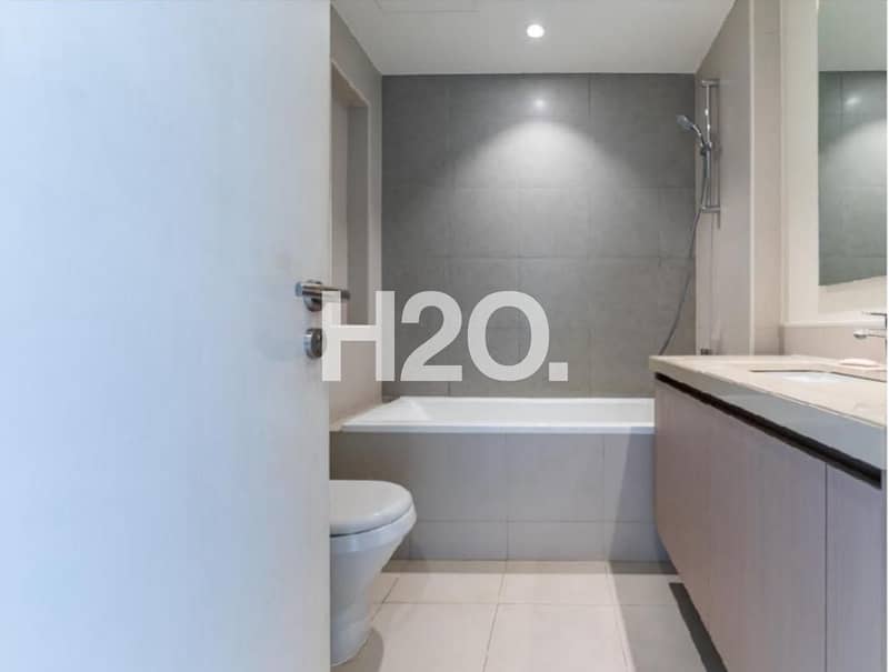 SINGLE ROW | GREENERY COMMUNITY | FRONT TERRACE - Image 6