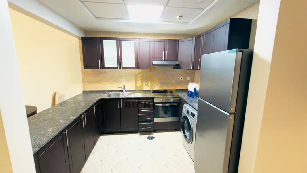 FULLY FURNISHED/ READY TO MOVE/75K/1BHK