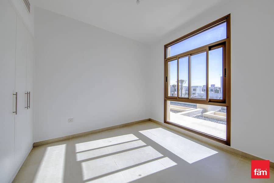 Single Row | 3 Bedroom | Close To Amenities