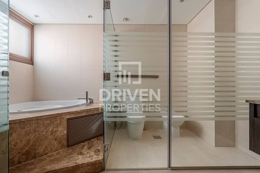 Prime Location | Ready to Move in | Private Pool - Image 27