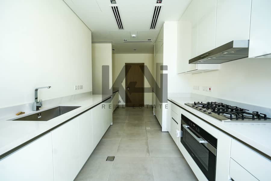 Largest Layout | Premium 4BR Villa | Vacant - Image 12